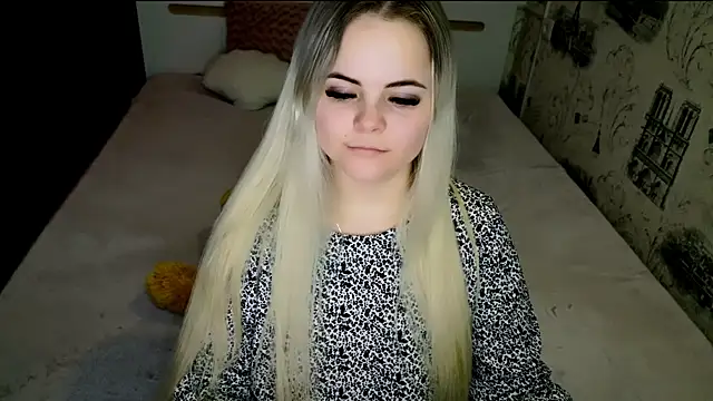 lovely-eyes online show from 04.28.26