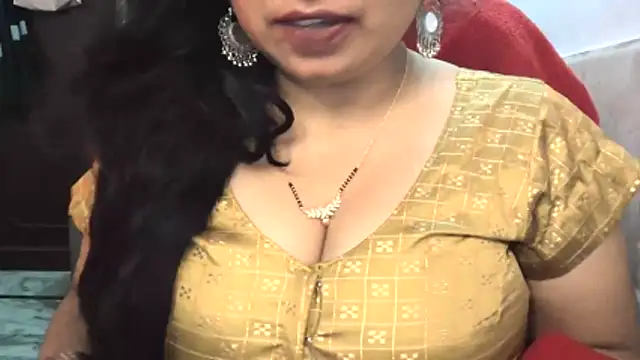 Snapshot of Gulaboo_bhabi chatting on 01.31.26 Gulaboo bhabi online show from 01.31.26