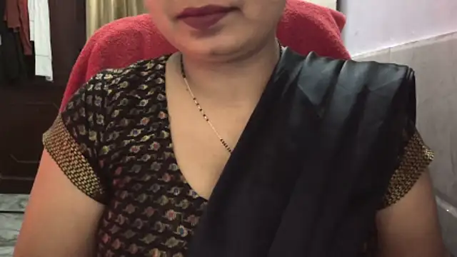 Snapshot of Gulaboo_bhabi chatting on 02.10.26 Gulaboo bhabi online show from 02.10.26