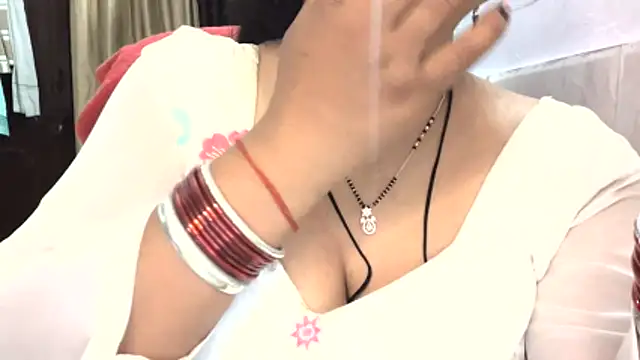 Snapshot of Gulaboo_bhabi chatting on 02.24.26 Gulaboo bhabi online show from 02.24.26