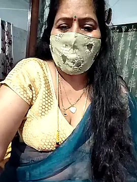 Snapshot of Rani_Darling_99 chatting on 09.11.25 Rani Darling 99 online show from 09.11.25