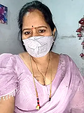 Snapshot of Rani_Darling_99 chatting on 11.20.25 Rani Darling 99 online show from 11.20.25