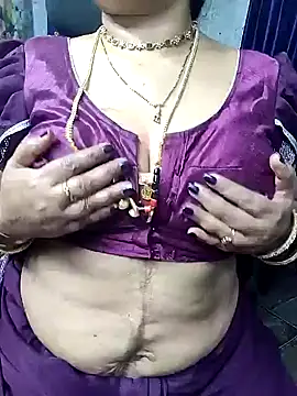 Snapshot of Rani_Darling_99 chatting on 02.17.26 Rani Darling 99 online show from 02.17.26