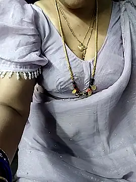 Snapshot of Rani_Darling_99 chatting on 02.21.26 Rani Darling 99 online show from 02.21.26