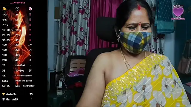 Snapshot of Rani_Darling_99 chatting on 03.20.26 Rani Darling 99 online show from 03.20.26