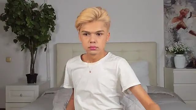 Felix Rey online show from 02.08.25