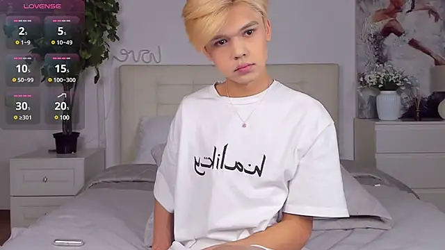 Felix Rey online show from 02.18.25