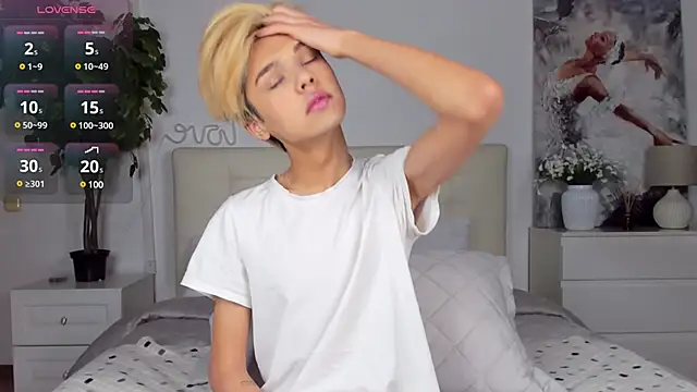 Felix Rey online show from 03.20.25