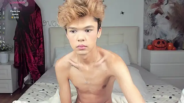 Felix Rey online show from 10.19.25