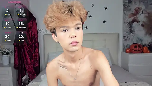 Felix Rey online show from 10.25.25