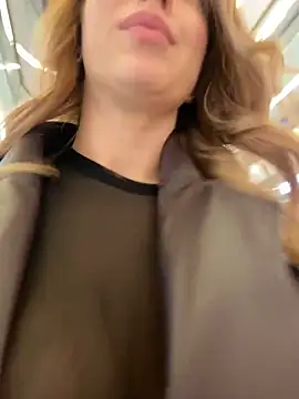 Snapshot of Sweet___Emily chatting on 01.18.25 Sweet   Emily online show from 01.18.25