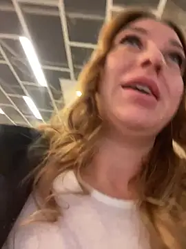 Snapshot of Sweet___Emily chatting on 01.24.25 Sweet   Emily online show from 01.24.25