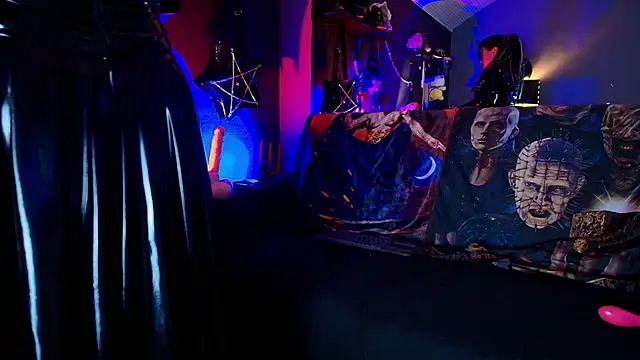 MorganaCrowley online show from 09.22.25