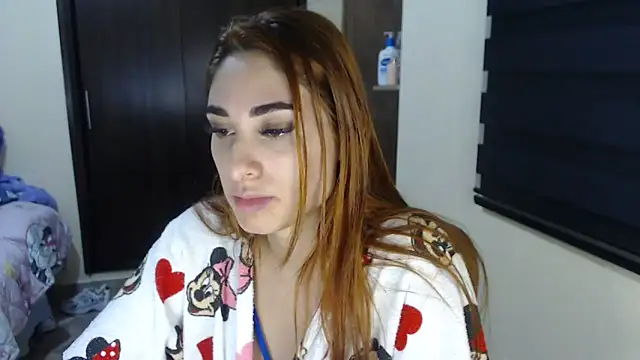 Amy Walker online show from 12.12.24