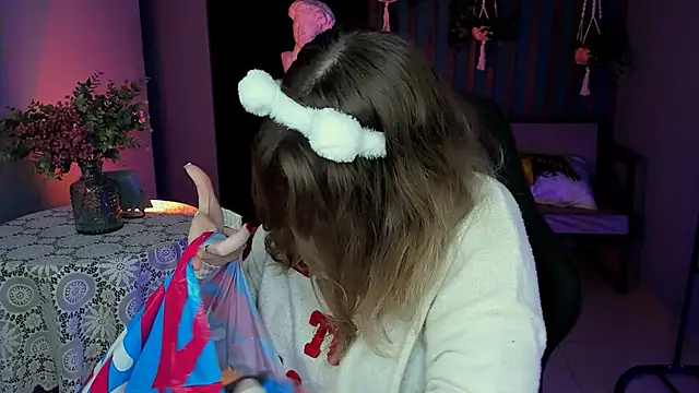 FioraMarmoris online show from 02.13.25