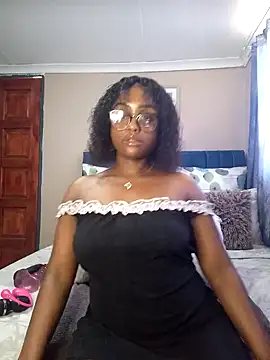 Queen-Chocolate online show from 01.30.25