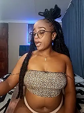 Queen-Chocolate online show from 11.21.25