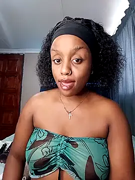 Queen-Chocolate online show from 02.11.26