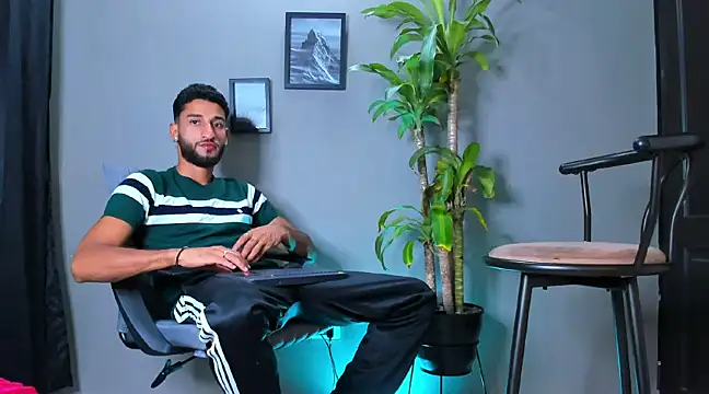 Damian 022 online show from 02.19.25