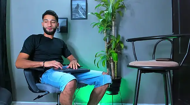 Damian 022 online show from 03.03.25