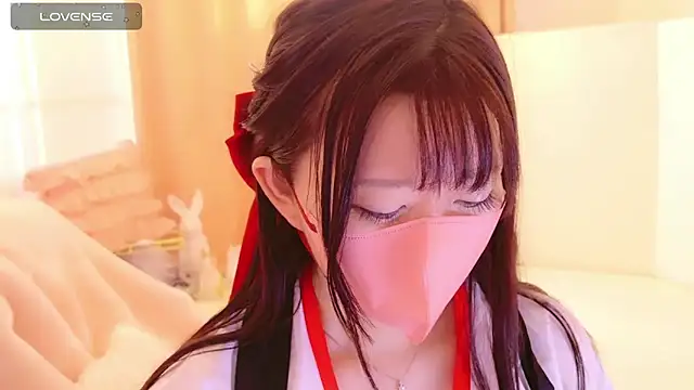 maii- online show from 02.23.25