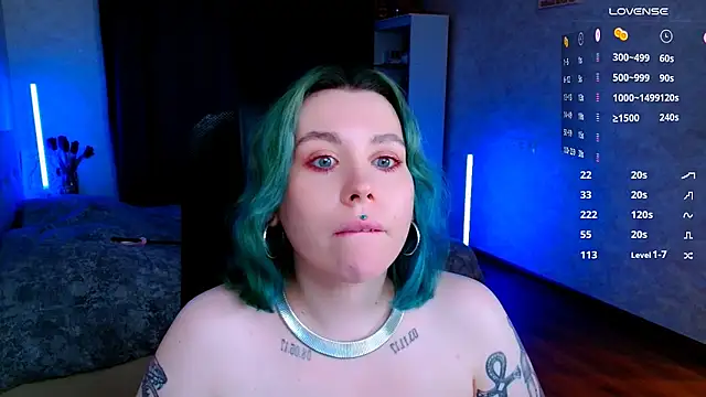 Snapshot of Blueberry-baby chatting on 03.13.25 Blueberry-baby online show from 03.13.25