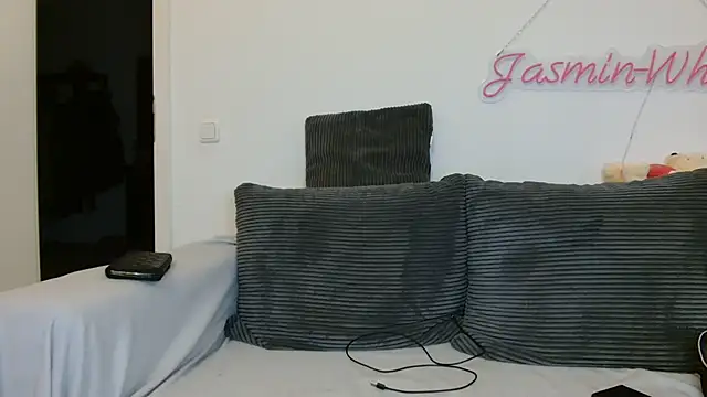 Jasmin-White online show from 07.01.26