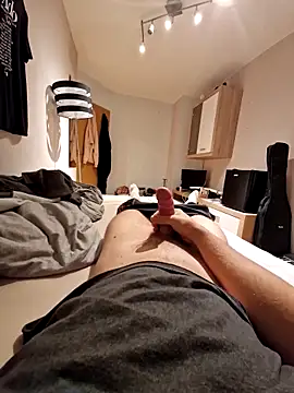 Snapshot of Lion132233 chatting on 09.15.25 Lion132233 online show from 09.15.25