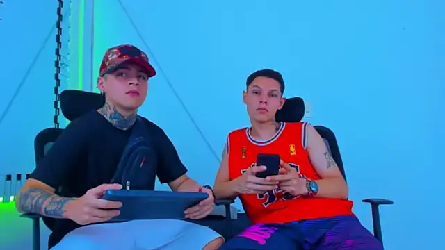 Snapshot of HOT_boy2025 chatting on 11.03.25 HOT boy2025 online show from 11.03.25