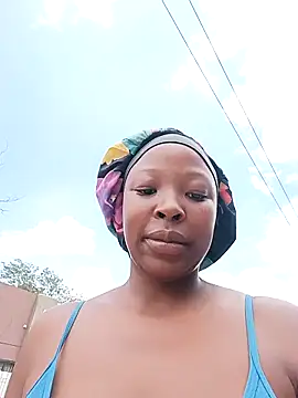 Snapshot of Mayo01_ chatting on 12.30.24 Mayo01 online show from 12.30.24