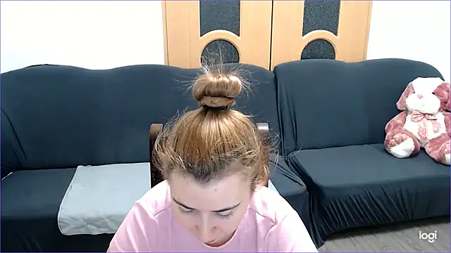 Snapshot of VioletaFlower7 chatting on 01.26.25 VioletaFlower7 online show from 01.26.25