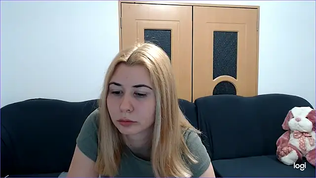 Snapshot of VioletaFlower7 chatting on 02.09.25 VioletaFlower7 online show from 02.09.25