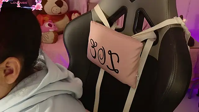 zoesullivan online show from 06.15.26
