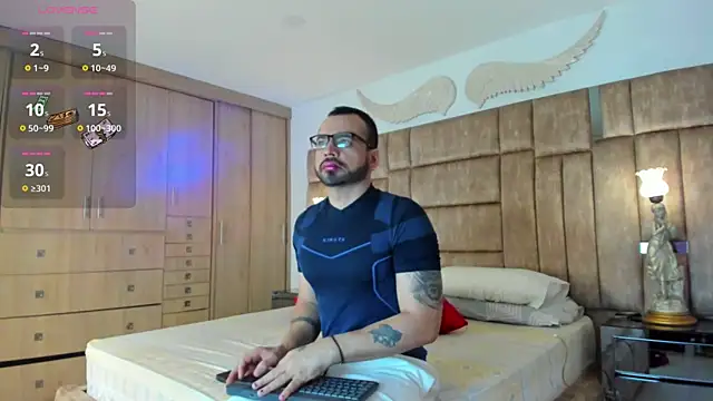 Snapshot of petterwilly1 chatting on 09.22.25 petterwilly1 online show from 09.22.25