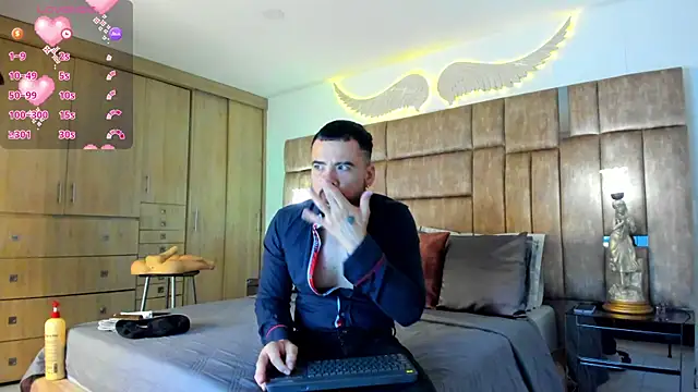 petterwilly1 online show from 04.24.26