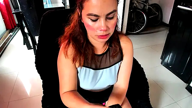 gigi stephans online show from 02.20.25