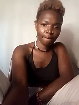 petite 12 online show from 02.22.25