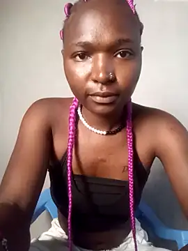 petite 12 online show from 02.25.25