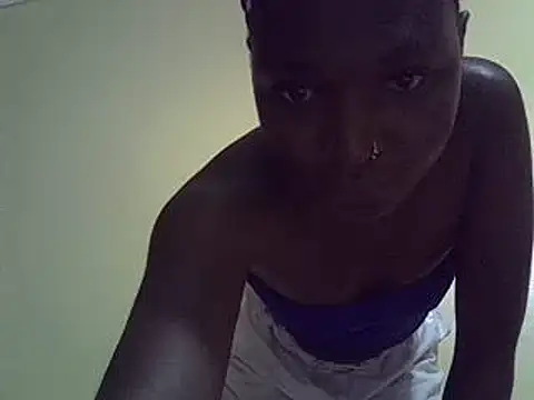 petite 12 online show from 03.03.25