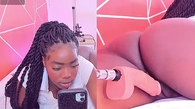 Snapshot of zoeethompson_cm chatting on 03.10.25 zoeethompson cm online show from 03.10.25