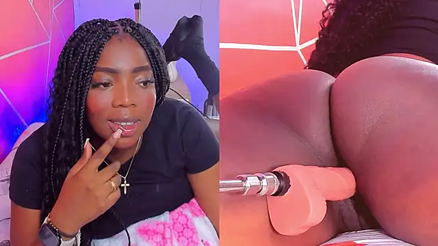 Snapshot of zoeethompson_cm chatting on 10.30.25 zoeethompson cm online show from 10.30.25