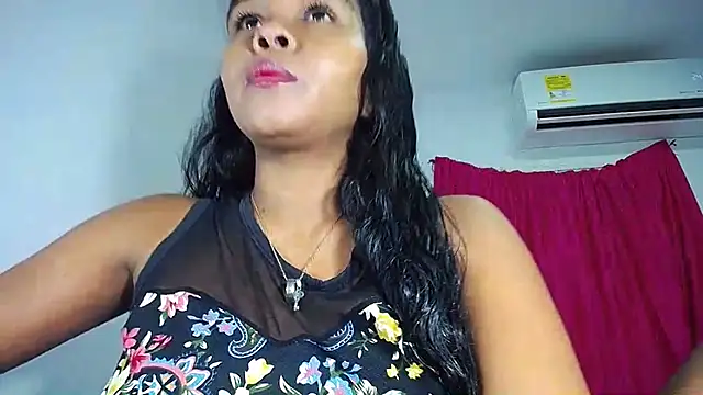 Snapshot of Sashabreck chatting on 09.19.25 Sashabreck online show from 09.19.25