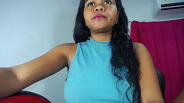 Snapshot of Sashabreck chatting on 10.10.25 Sashabreck online show from 10.10.25