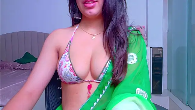 Aashika-Kaur online show from 09.13.25