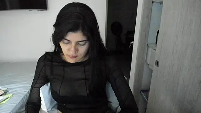 misstoya online show from 11.23.25