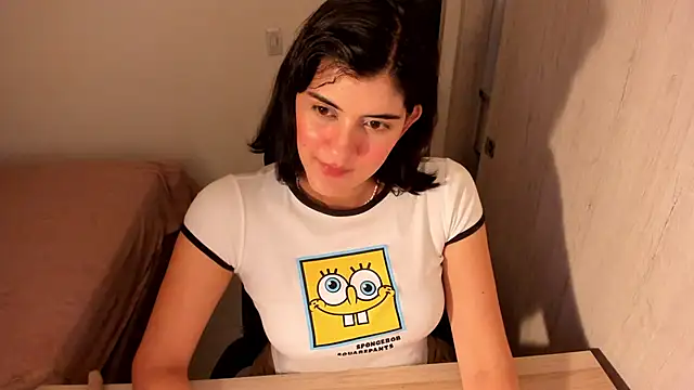 Snapshot of misstoya chatting on 05.20.26 misstoya online show from 05.20.26