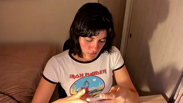 Snapshot of misstoya chatting on 06.20.26 misstoya online show from 06.20.26
