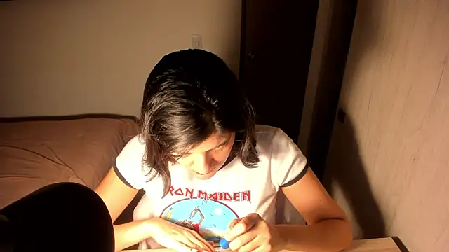 Snapshot of misstoya chatting on 06.25.26 misstoya online show from 06.25.26
