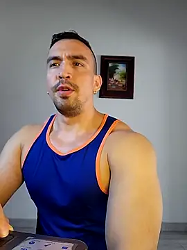 Snapshot of jhay-crux chatting on 12.11.24 jhay-crux online show from 12.11.24