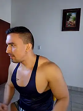 Snapshot of jhay-crux chatting on 12.18.24 jhay-crux online show from 12.18.24